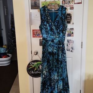 Tahari by Arthur S. Levine dress